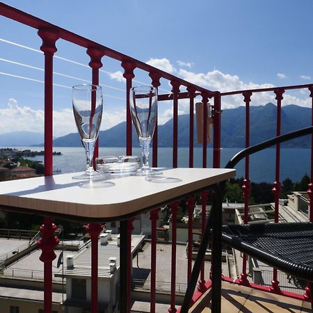 Appartamento Vista Lago Luino Bagian luar foto
