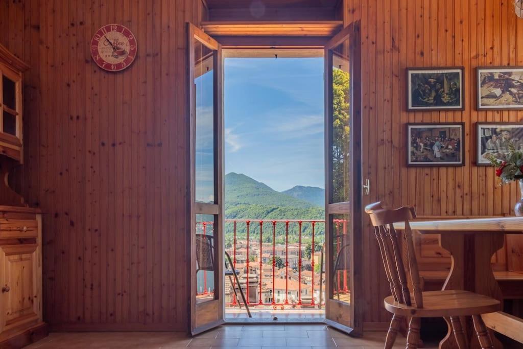 Appartamento Vista Lago Luino Bagian luar foto