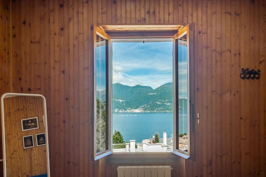 Appartamento Vista Lago Luino Bagian luar foto